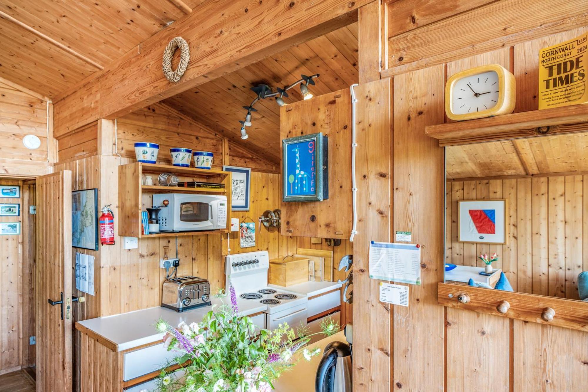 Scandinavian Style Lodge In Rock Уейдбридж Екстериор снимка