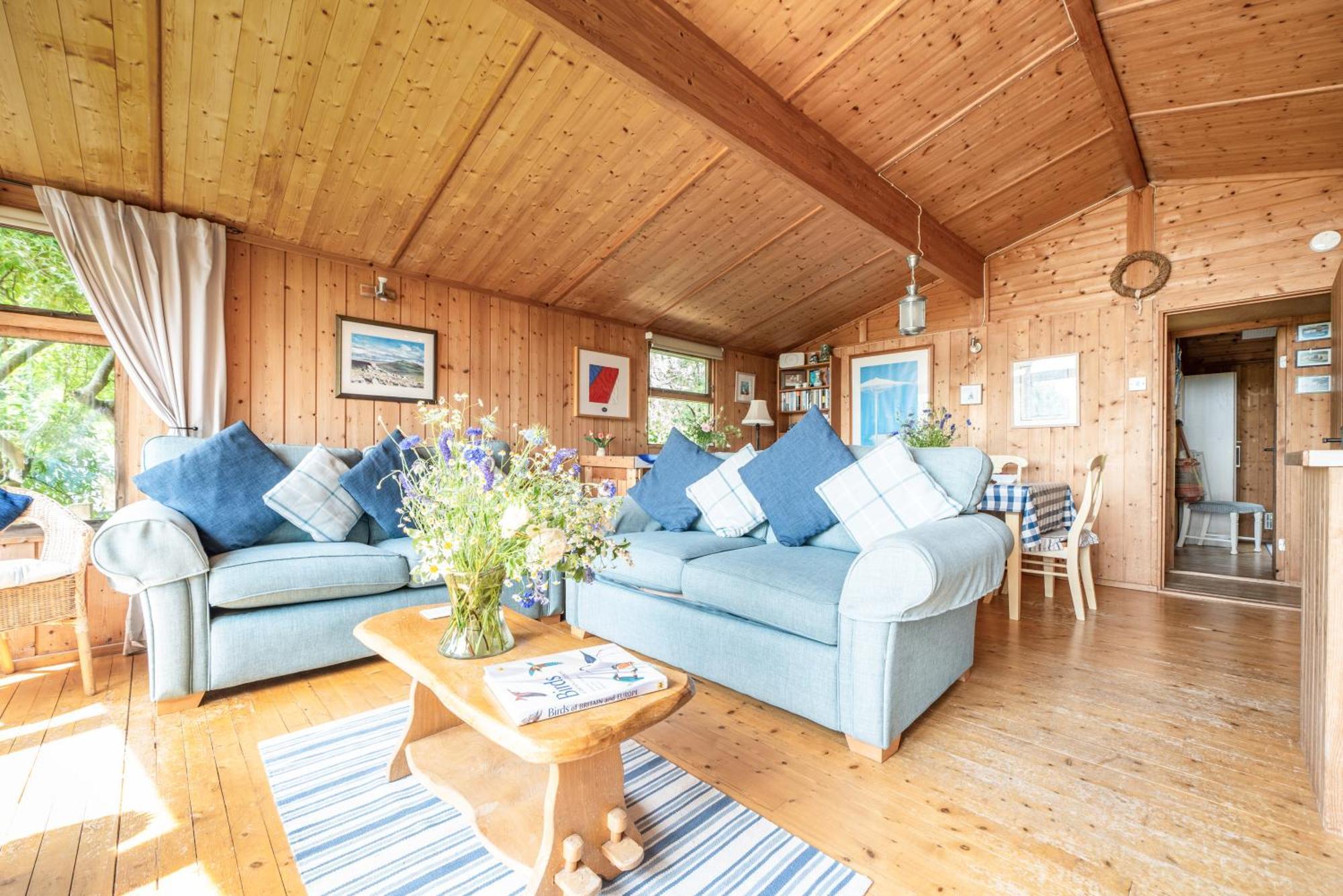 Scandinavian Style Lodge In Rock Уейдбридж Екстериор снимка