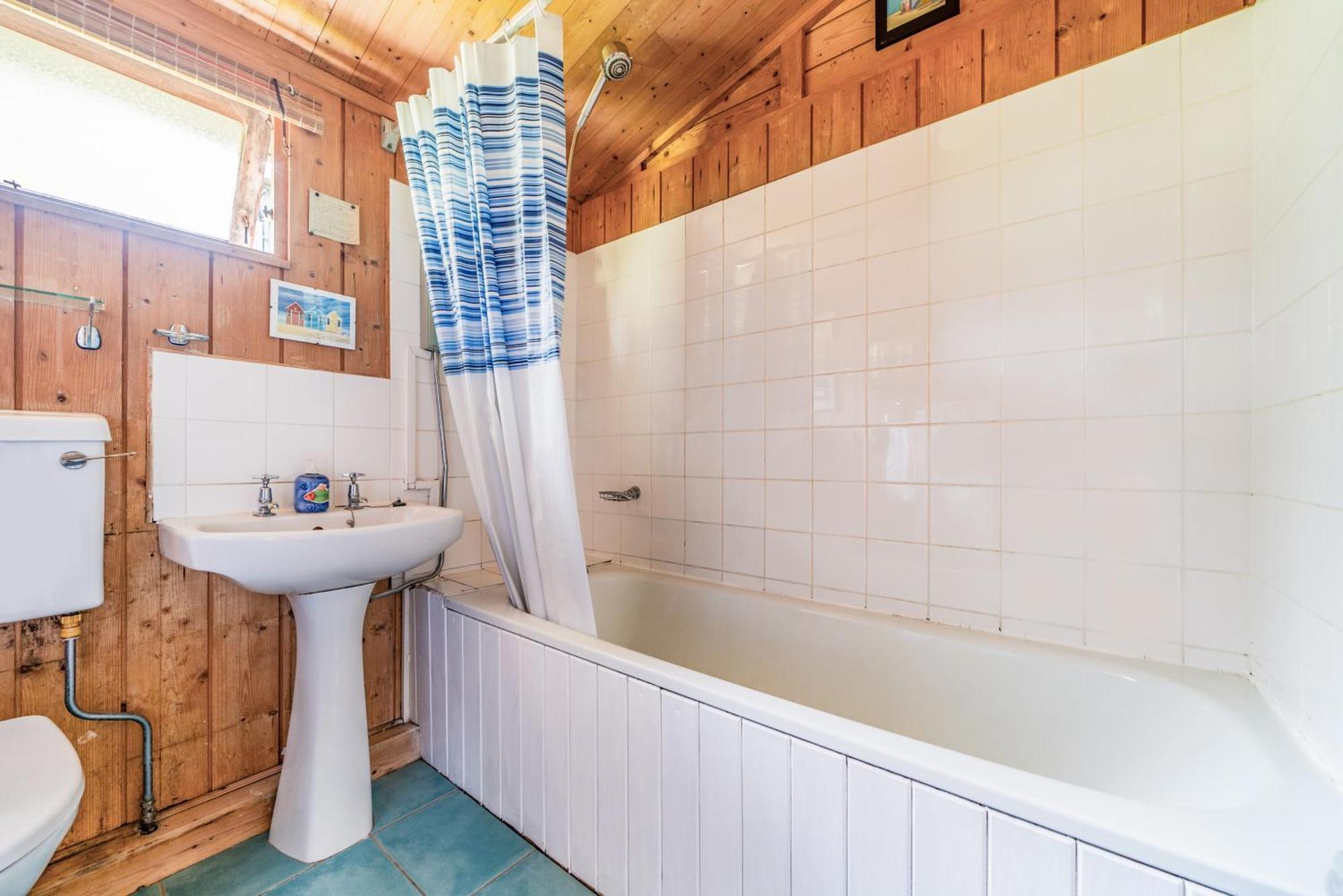 Scandinavian Style Lodge In Rock Уейдбридж Екстериор снимка