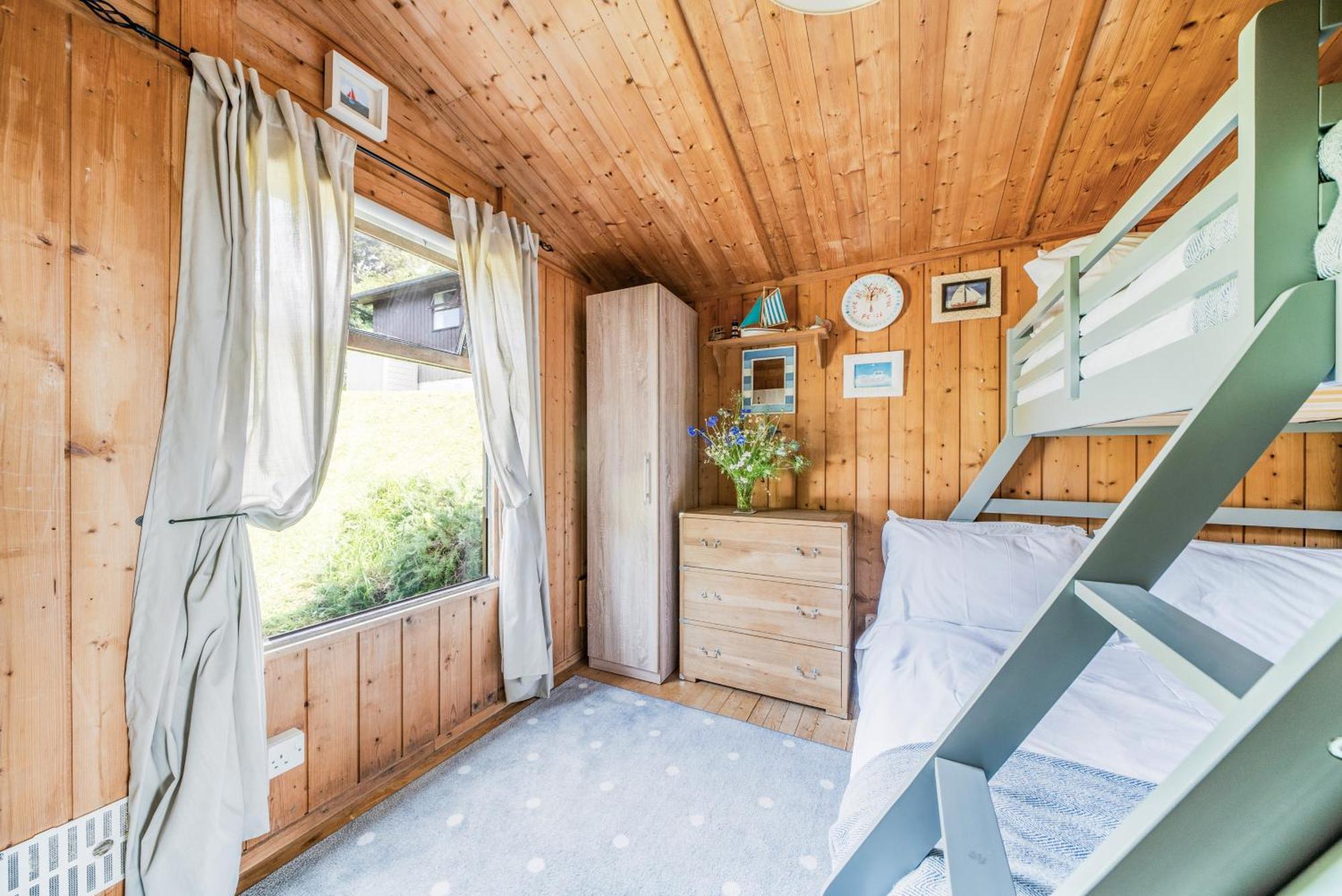 Scandinavian Style Lodge In Rock Уейдбридж Екстериор снимка